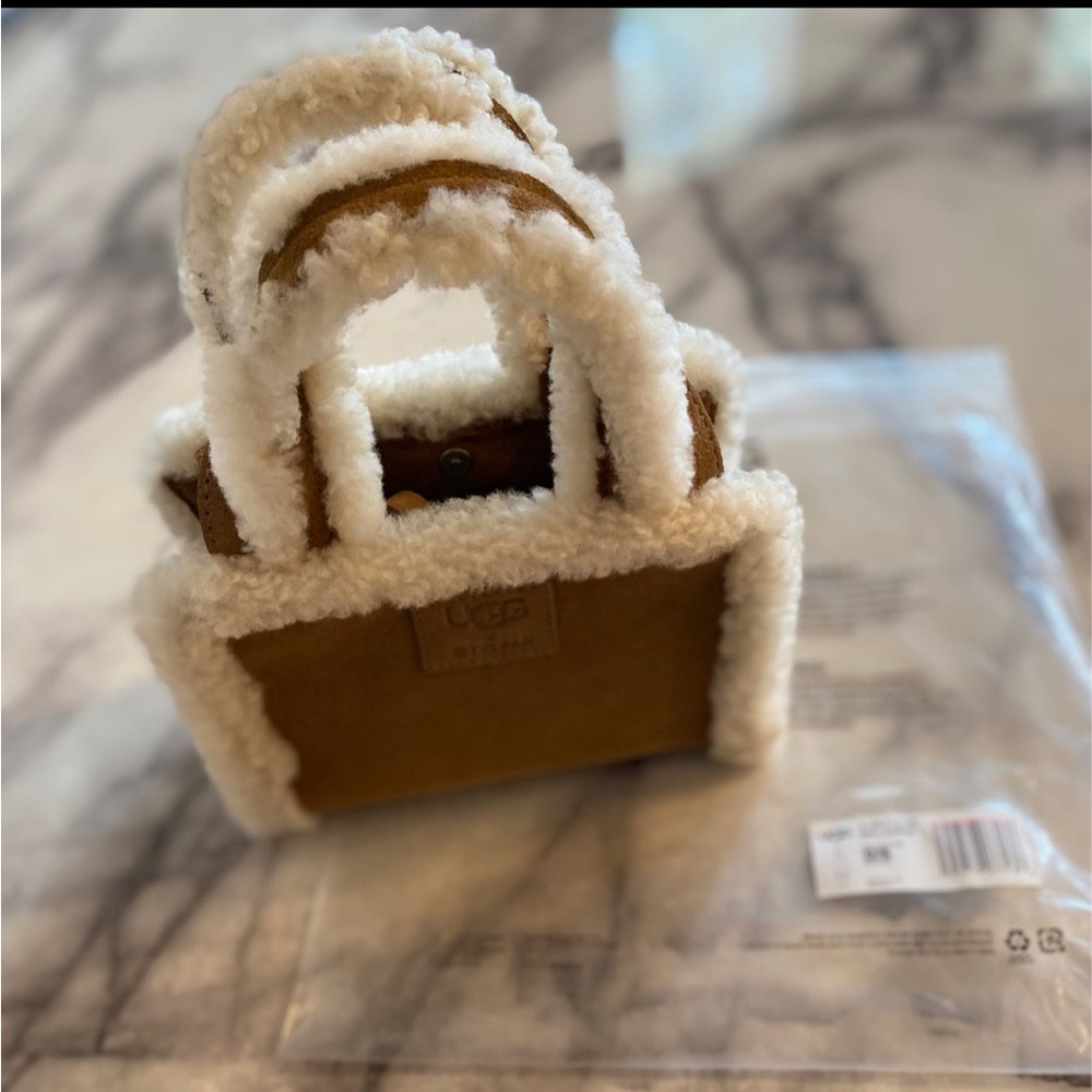 Telfar X UGG Shopping Bag - Picture 6 of 11